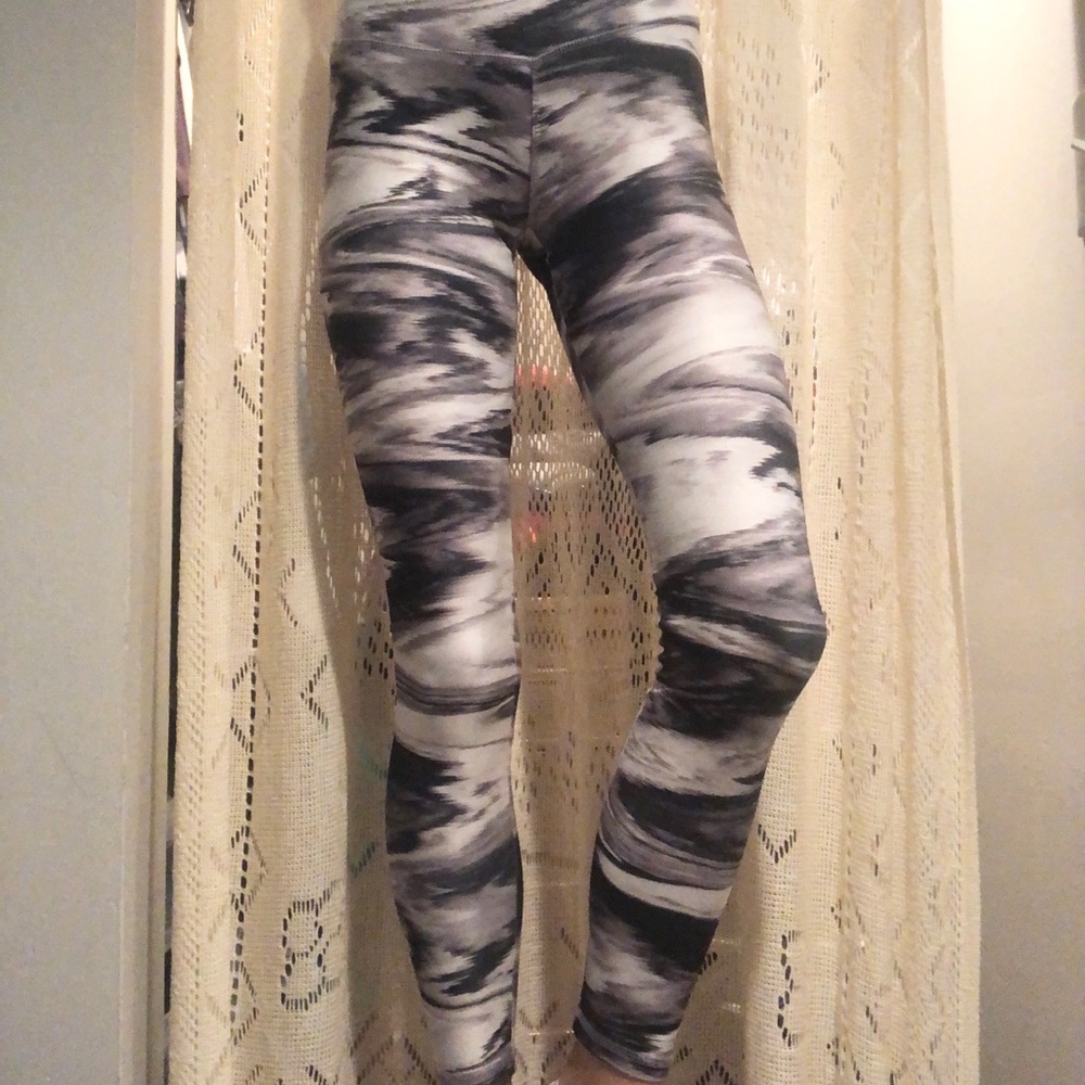 High waisted leggings